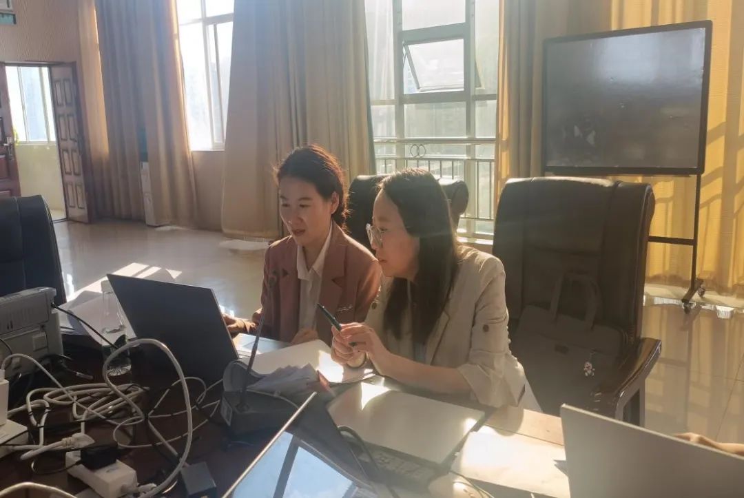 共谋技术创新与发展新篇章,医学检验系举办“实验项目类型认定专家论证会” 第 2 张 共谋技术创新与发展新篇章,医学检验系举办“实验项目类型认定专家论证会” 第 2 张