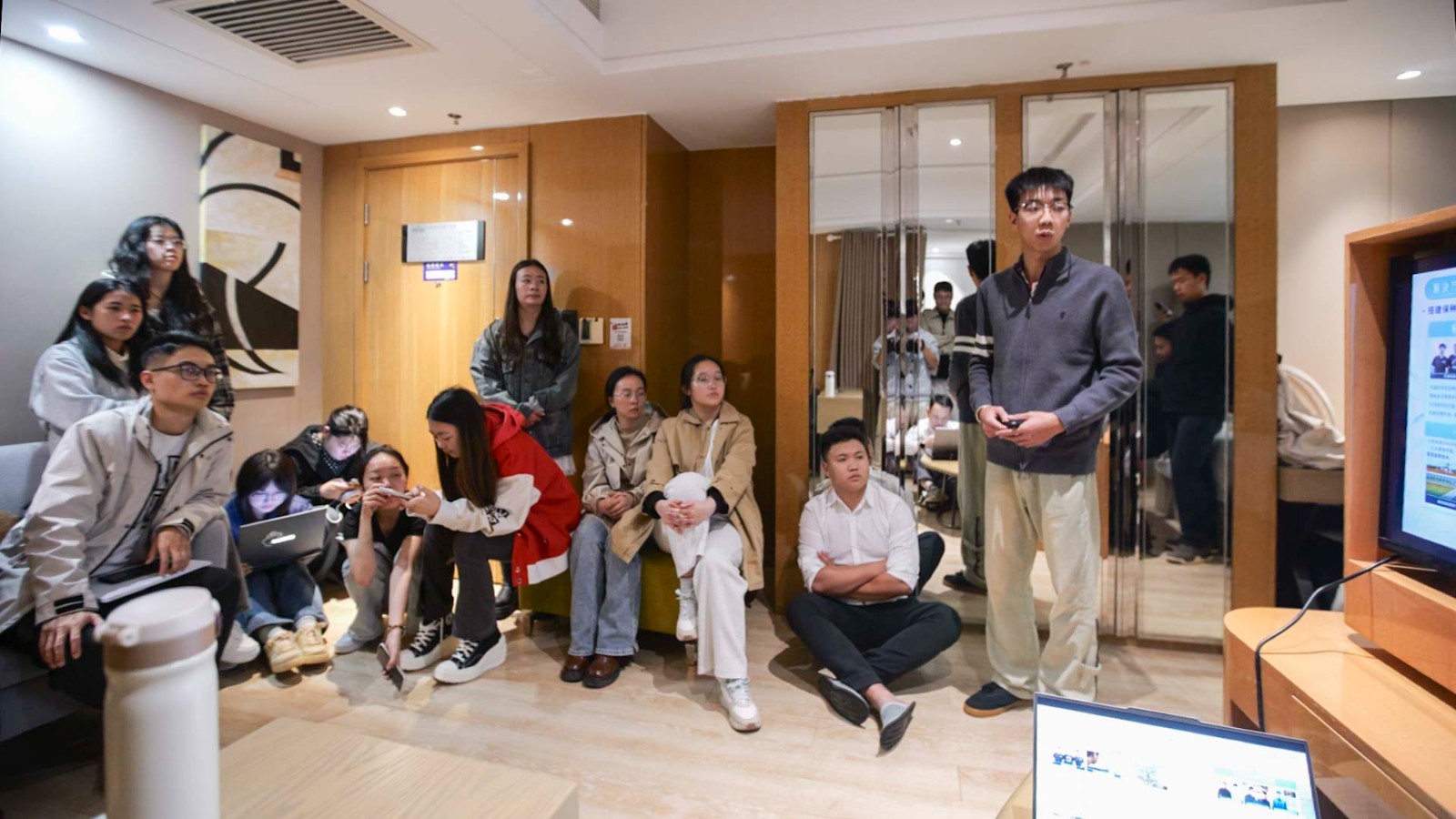 祝贺！云经管6银2铜！ 第 10 张