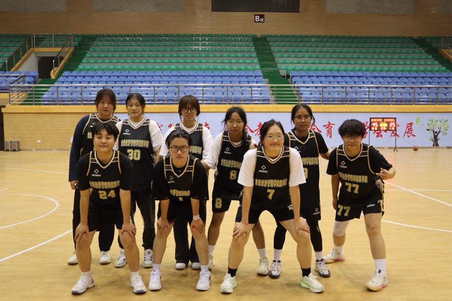 热血逐梦,赛场争锋——云南经济管理学院医学院篮球赛半决赛战报 第 9 张 热血逐梦,赛场争锋——云南经济管理学院医学院篮球赛半决赛战报 第 9 张