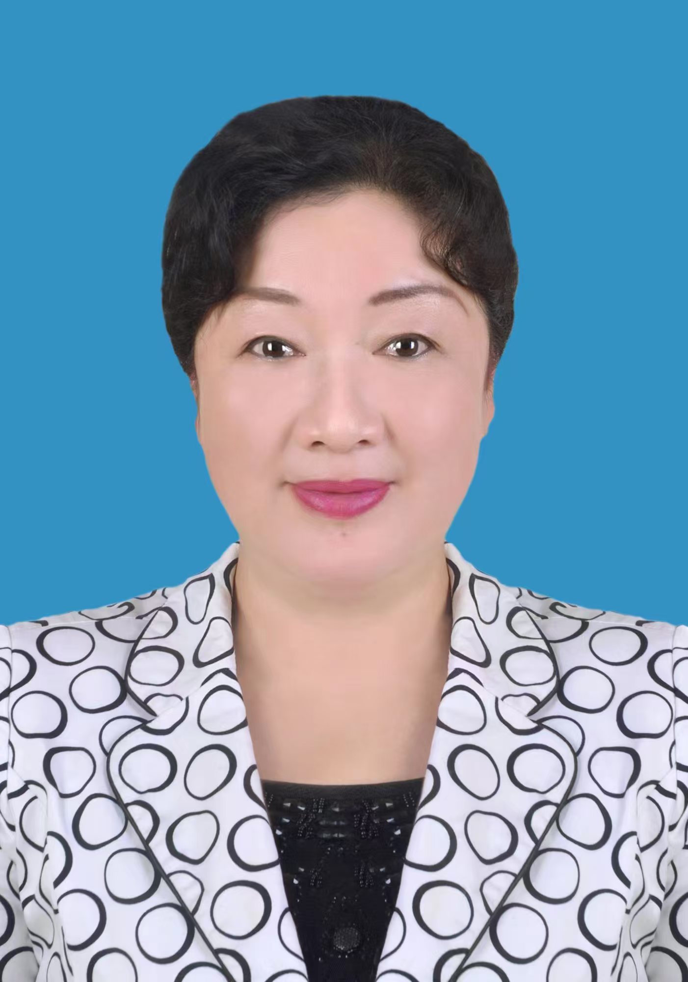寸亚玲