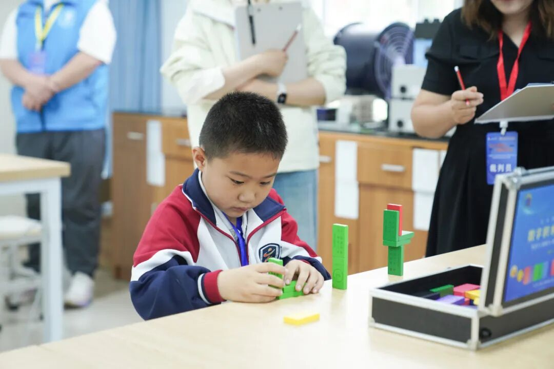 全国青少年心理成长知识与应用创新大赛云南赛区复赛在云经管举办 第 18 张