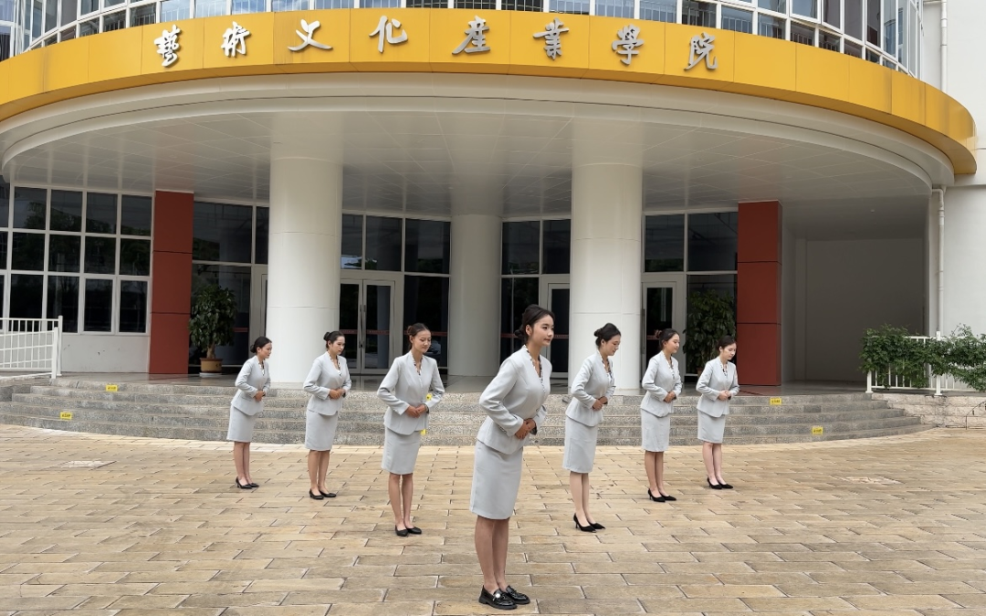 喜报 | 财商学子在第四届“天坤杯”交通运输行业技能大赛中斩获佳绩 第 3 张 喜报 | 财商学子在第四届“天坤杯”交通运输行业技能大赛中斩获佳绩 第 3 张